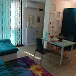 Apartment Amara Butik On The First Line Ravda