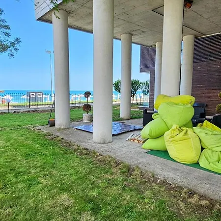 Amara Butik On The First Line Apartment *