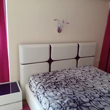 Apartment Amara Butik On The First Line Ravda