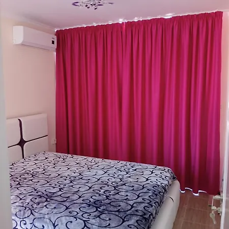 Amara Butik On The First Line Ravda