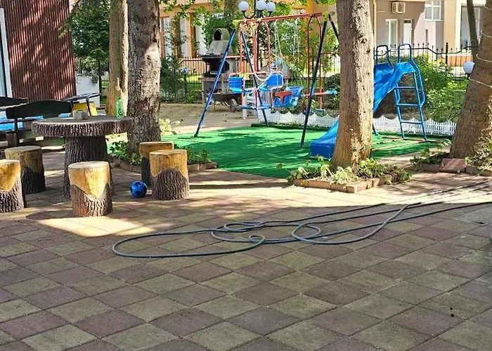 Amara Butik On The First Line Ravda