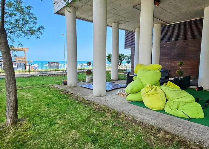 Amara Butik On The First Line Apartment *