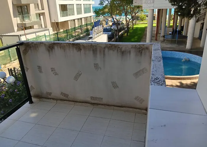 Amara Butik On The First Line Apartment *